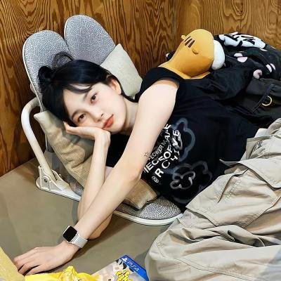 蒙娜丽莎与血月亮 海报